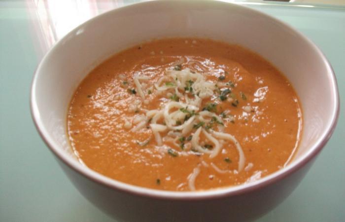 R�gime Dukan (recette minceur) : Velout� d�licieux courgettes poivron #dukan https://www.proteinaute.com/recette-veloute-delicieux-courgettes-poivron-5153.html