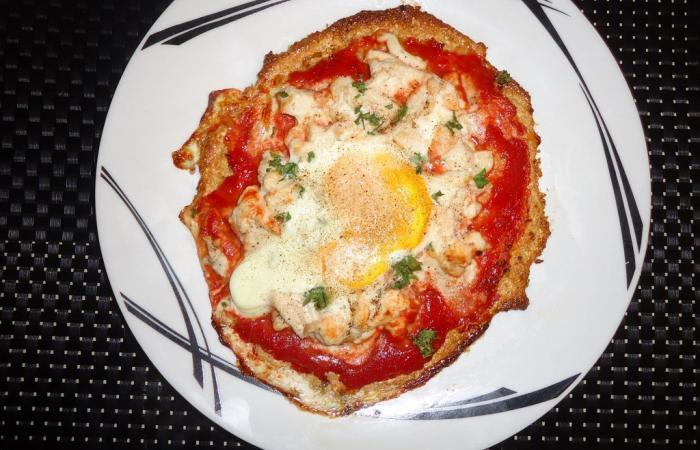 R�gime Dukan (recette minceur) : Pizza au poulet #dukan https://www.proteinaute.com/recette-pizza-au-poulet-5202.html