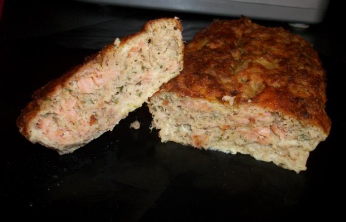 R�gime Dukan (recette minceur) : Cake moelleux thon et saumon fum� #dukan https://www.proteinaute.com/recette-cake-moelleux-thon-et-saumon-fume-5278.html