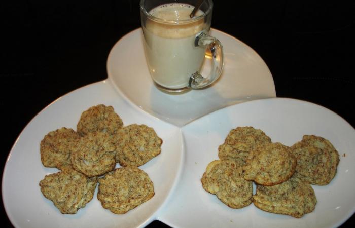 Régime Dukan (recette minceur) : Mini-biscuits croustillants et la crème vanille-caramel #dukan https://www.proteinaute.com/recette-mini-biscuits-croustillants-et-la-creme-vanille-caramel-5423.html