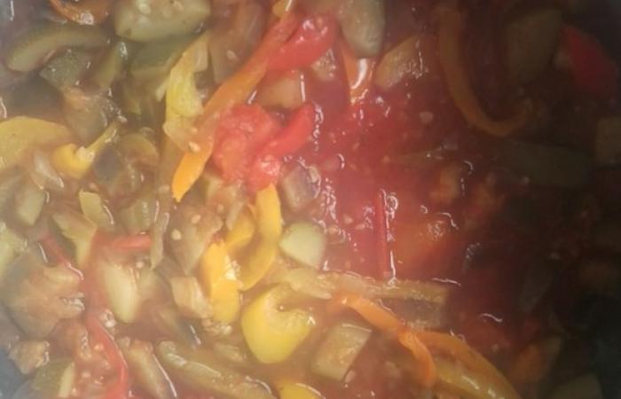 Régime Dukan (recette minceur) : Tchouctchouka (ratatouille kabyle) #dukan https://www.proteinaute.com/recette-tchouctchouka-ratatouille-kabyle-5426.html