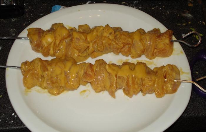 Régime Dukan (recette minceur) : Brochettes de poulet marinées #dukan https://www.proteinaute.com/recette-brochettes-de-poulet-marinees-5467.html