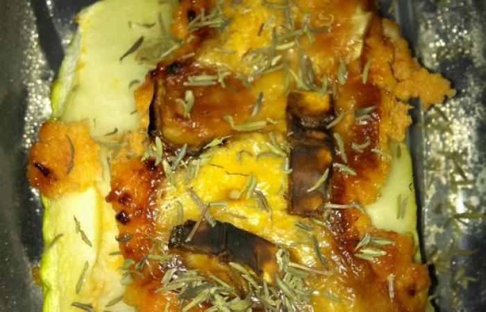 R�gime Dukan (recette minceur) : Courgette farcie � la volaille #dukan https://www.proteinaute.com/recette-courgette-farcie-a-la-volaille-5505.html