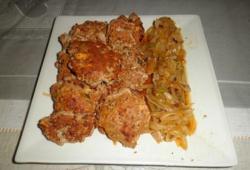 Recette Dukan&nbsp;: Galettes de boeuf et sa compot�e d'oignons