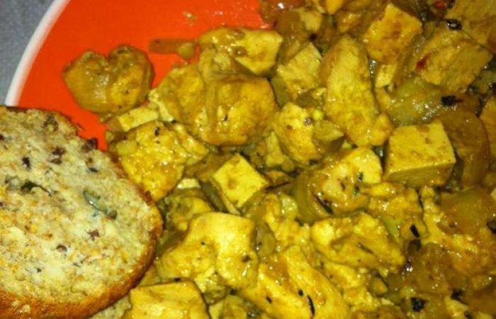 Régime Dukan (recette minceur) : Poulet et tofu à la sauce #dukan https://www.proteinaute.com/recette-poulet-et-tofu-a-la-sauce-5854.html