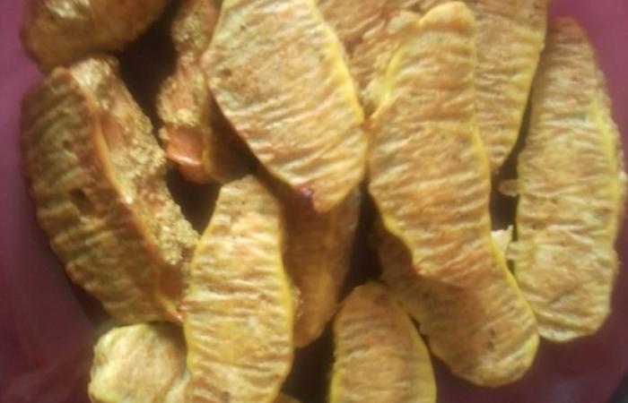 Régime Dukan (recette minceur) : Allumettes de poulet aux herbes panées au son d'avoine #dukan https://www.proteinaute.com/recette-allumettes-de-poulet-aux-herbes-panees-au-son-d-avoine-5895.html