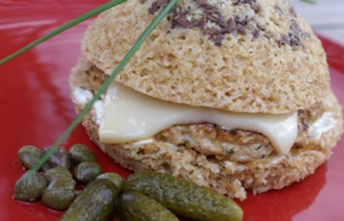 R�gime Dukan (recette minceur) : Burger au poulet � la moutarde #dukan https://www.proteinaute.com/recette-burger-au-poulet-a-la-moutarde-6030.html