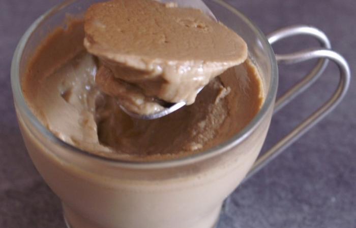 R�gime Dukan (recette minceur) : Flan au caf� et agar agar #dukan https://www.proteinaute.com/recette-flan-au-cafe-et-agar-agar-6050.html