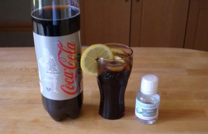Régime Dukan (recette minceur) : Coca aromatisé #dukan https://www.proteinaute.com/recette-coca-aromatise-609.html