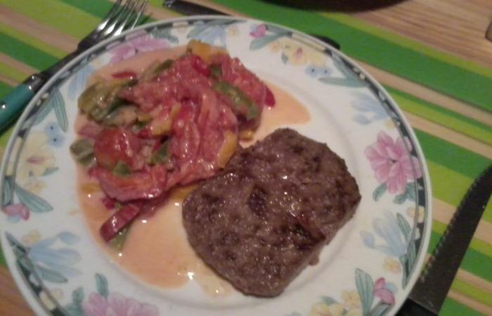 Régime Dukan (recette minceur) : Poêlée potagère express #dukan https://www.proteinaute.com/recette-poelee-potagere-express-6129.html