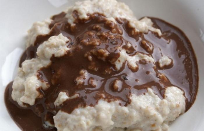Rgime Dukan (recette minceur) : Porridge sauce chocolat #dukan https://www.proteinaute.com/recette-porridge-sauce-chocolat-6237.html