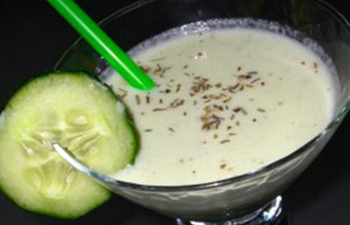 Régime Dukan (recette minceur) : Soupe Glacée de concombre #dukan https://www.proteinaute.com/recette-soupe-glacee-de-concombre-632.html