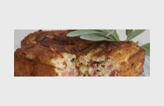 Régime Dukan (recette minceur) : Cake jambon sauge et cornichon #dukan https://www.proteinaute.com/recette-cake-jambon-sauge-et-cornichon-6519.html