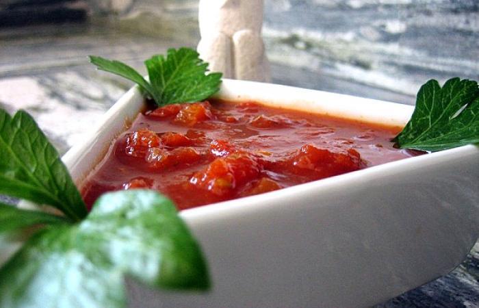 Régime Dukan (recette minceur) : Sauce tomates maison #dukan https://www.proteinaute.com/recette-sauce-tomates-maison-6578.html