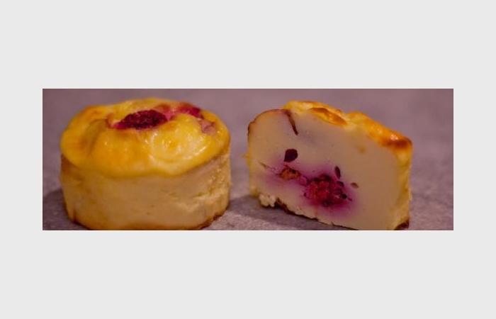 Régime Dukan (recette minceur) : Muffins ricotta framboise/poire #dukan https://www.proteinaute.com/recette-muffins-ricotta-framboise-poire-6619.html