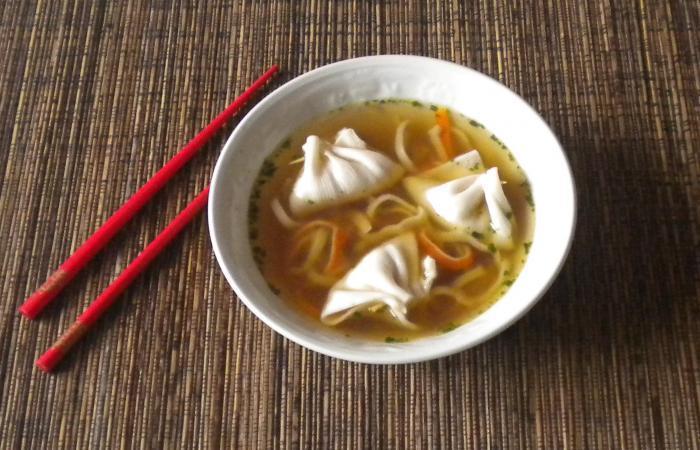 Rgime Dukan (recette minceur) : Soupe aux raviolis 'Ha-dudu-Cao' #dukan https://www.proteinaute.com/recette-soupe-aux-raviolis-ha-dudu-cao-6898.html