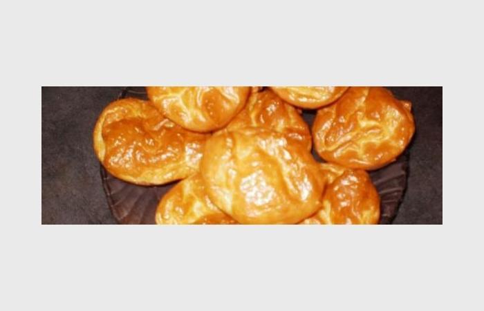 Régime Dukan (recette minceur) : Délicieuses gougères au fromage #dukan https://www.proteinaute.com/recette-delicieuses-gougeres-au-fromage-7029.html