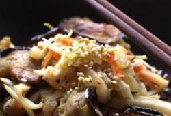 Recette Dukan : Donburi de choux chinois, aubergine et surimi