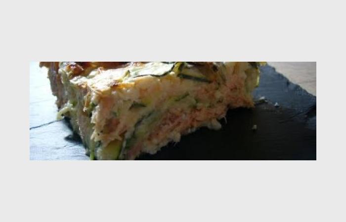 R�gime Dukan (recette minceur) : Gratin de courgettes, saumon et  tomates #dukan https://www.proteinaute.com/recette-gratin-de-courgettes-saumon-et-tomates-7208.html