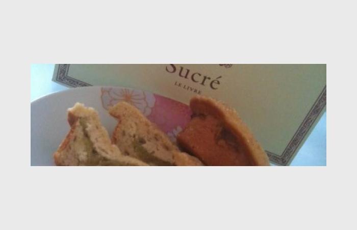 Rgime Dukan (recette minceur) : Muffins coeur de compote  la rhubarbe #dukan https://www.proteinaute.com/recette-muffins-coeur-de-compote-a-la-rhubarbe-7225.html