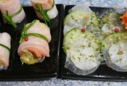 Recette Dukan : Roulés de radis blanc au saumon fumé à la crème d'asperge et carpaccio de crudités
