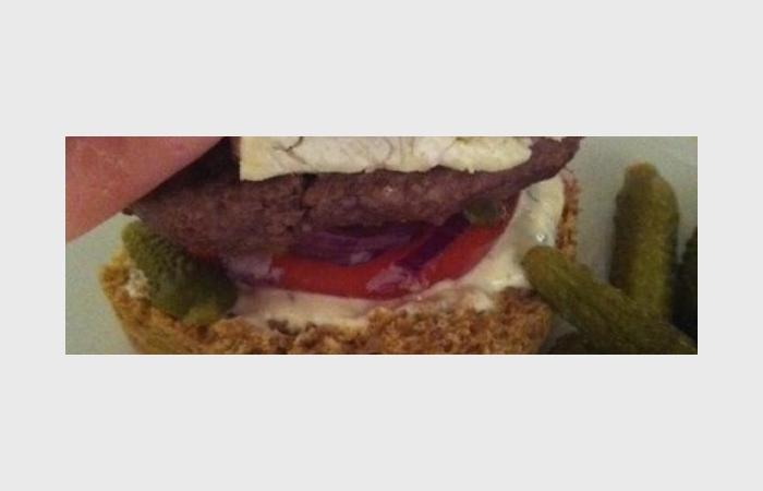 Rgime Dukan (recette minceur) : Burger  se rouler par terre #dukan https://www.proteinaute.com/recette-burger-a-se-rouler-par-terre-7461.html
