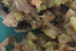 Recette Dukan : Champignons farcies au courgette et saumon