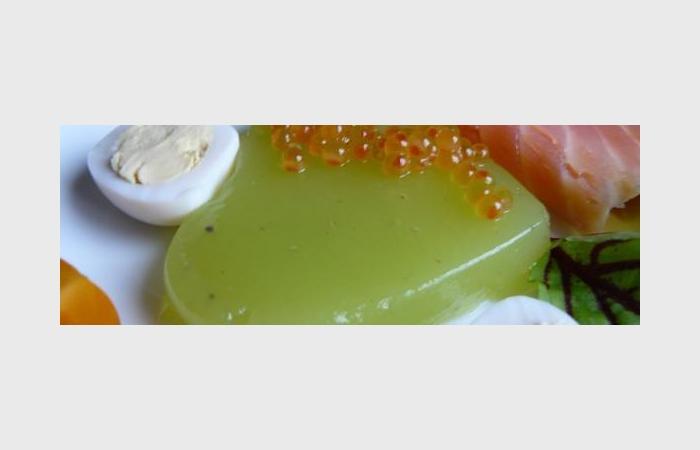 Régime Dukan (recette minceur) : Gelée de concombre #dukan https://www.proteinaute.com/recette-gelee-de-concombre-7902.html