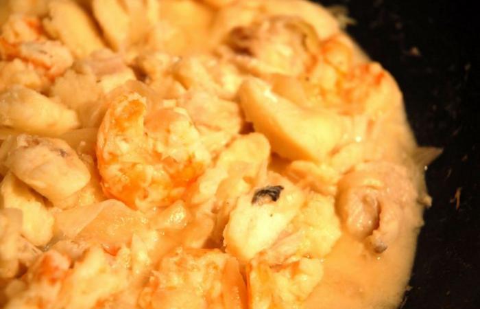 Rgime Dukan (recette minceur) : Joues de lotte aux crevettes et vin blanc #dukan https://www.proteinaute.com/recette-joues-de-lotte-aux-crevettes-et-vin-blanc-792.html