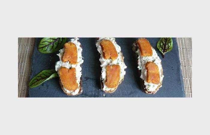 Rgime Dukan (recette minceur) : Toast aux rillettes de harengs fums et poutargue #dukan https://www.proteinaute.com/recette-toast-aux-rillettes-de-harengs-fumes-et-poutargue-8228.html