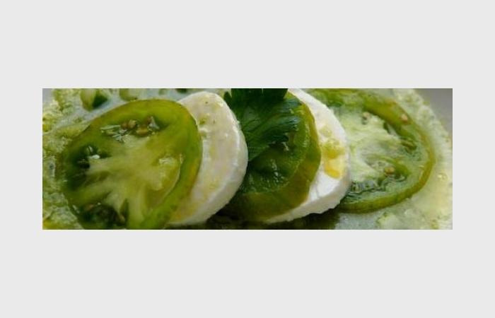 Régime Dukan (recette minceur) : Tomates vertes mozza #dukan https://www.proteinaute.com/recette-tomates-vertes-mozza-8301.html
