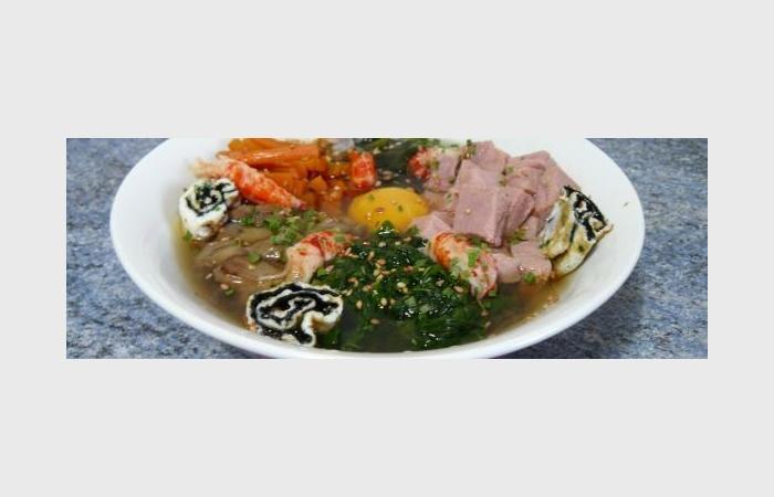R�gime Dukan (recette minceur) : Tsukimi shirataki au thon �crevisses et l�gumes - soupe japonaise  #dukan https://www.proteinaute.com/recette-tsukimi-shirataki-au-thon-ecrevisses-et-legumes-soupe-japonaise-8367.html