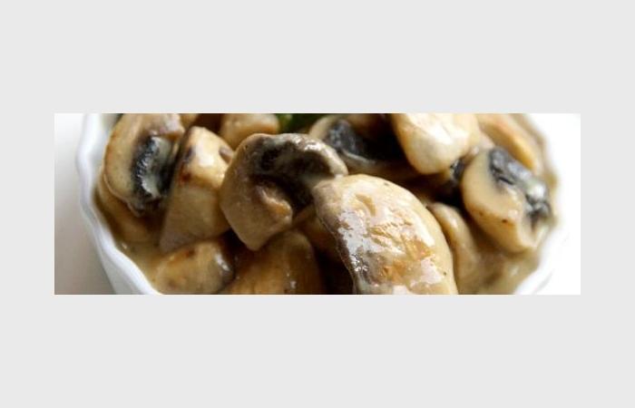 Rgime Dukan (recette minceur) : Champignons  la crme #dukan https://www.proteinaute.com/recette-champignons-a-la-creme-8402.html
