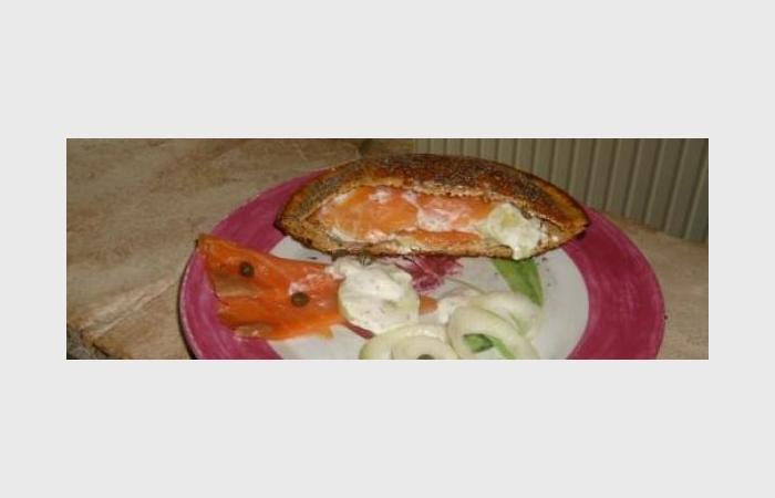 R�gime Dukan (recette minceur) : Pita saumon concombre #dukan https://www.proteinaute.com/recette-pita-saumon-concombre-8416.html