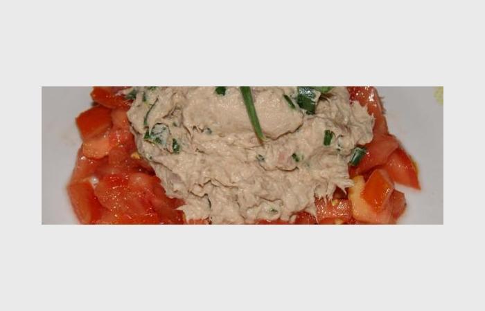 Rgime Dukan (recette minceur) : Tartare de thon  la tomate #dukan https://www.proteinaute.com/recette-tartare-de-thon-a-la-tomate-8499.html