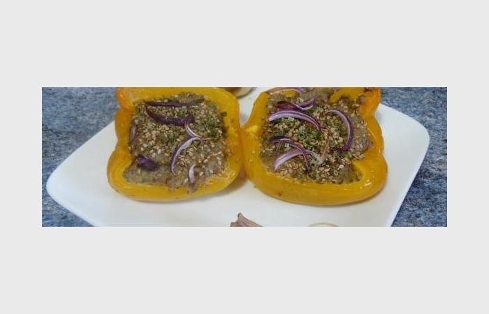 R�gime Dukan (recette minceur) : Poivrons farcis au tofu fum� champignons et st pierrellin #dukan https://www.proteinaute.com/recette-poivrons-farcis-au-tofu-fume-champignons-et-st-pierrellin-8608.html