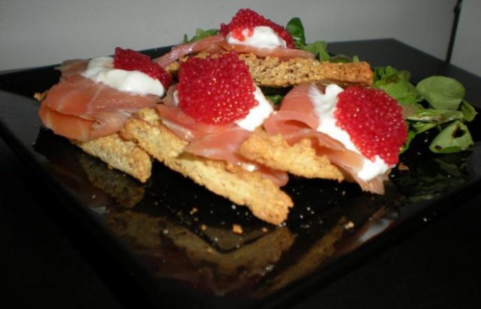 Régime Dukan (recette minceur) : Toast saumon & oeuf de lump #dukan https://www.proteinaute.com/recette-toast-saumon-oeuf-de-lump-868.html