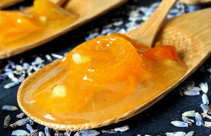 Régime Dukan (recette minceur) : Marmelade de kumquats au gingembre #dukan https://www.proteinaute.com/recette-marmelade-de-kumquats-au-gingembre-8748.html
