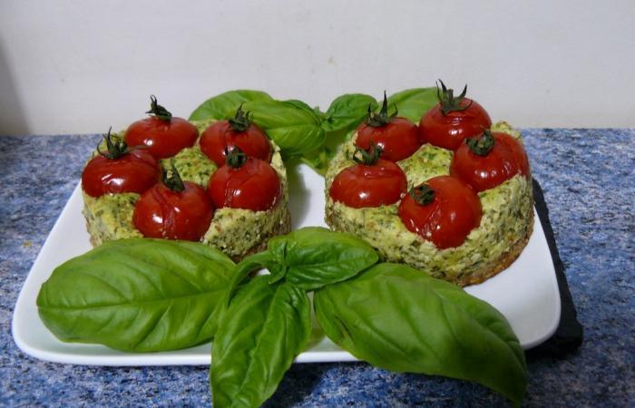 Régime Dukan (recette minceur) : Tarte au pesto de roquette et tomates cerises (sans oeufs) #dukan https://www.proteinaute.com/recette-tarte-au-pesto-de-roquette-et-tomates-cerises-sans-oeufs-8827.html