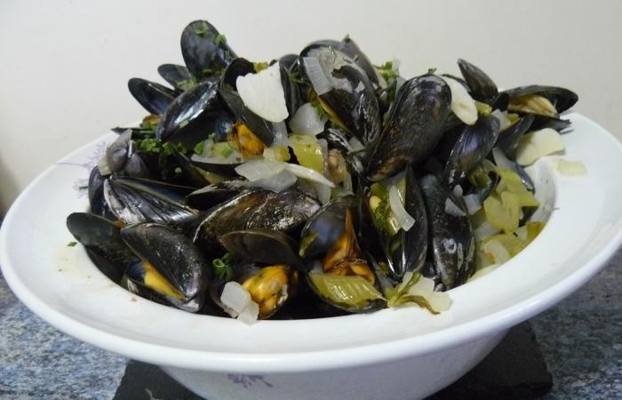 Régime Dukan (recette minceur) : Moules à la Bruxelloise #dukan https://www.proteinaute.com/recette-moules-a-la-bruxelloise-8965.html