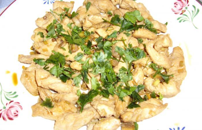Régime Dukan (recette minceur) : Emincé de Volaille à la Citronnelle #dukan https://www.proteinaute.com/recette-emince-de-volaille-a-la-citronnelle-910.html