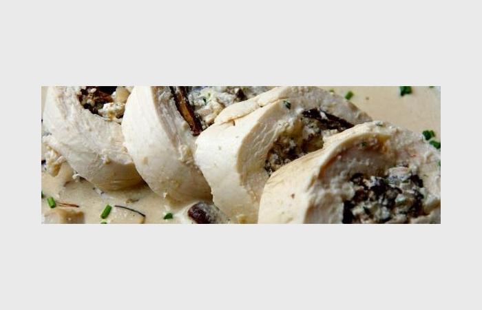 Régime Dukan (recette minceur) : Roulés, saltimbocca ou involtini aux champignons et St Pierrellin #dukan https://www.proteinaute.com/recette-roules-saltimbocca-ou-involtini-aux-champignons-et-st-pierrellin-9123.html