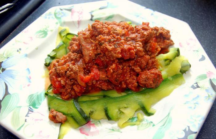 R�gime Dukan (recette minceur) : Tagliatelles de courgettes bolognaise version Nath #dukan https://www.proteinaute.com/recette-tagliatelles-de-courgettes-bolognaise-version-nath-916.html