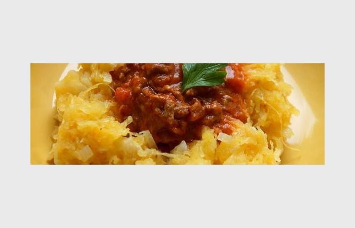 Régime Dukan (recette minceur) : Courge spaghetti bolognaise #dukan https://www.proteinaute.com/recette-courge-spaghetti-bolognaise-9190.html