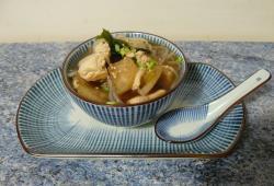 Recette Dukan : Bouillon de poulet au navet long (radis blanc) et nouilles de konjac