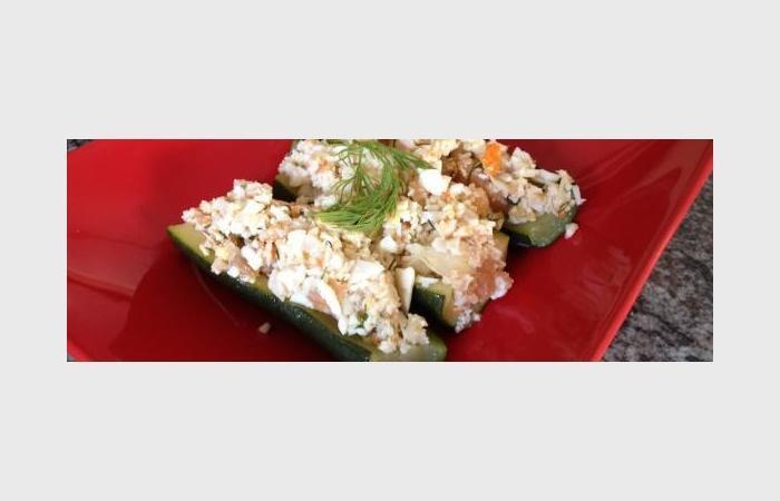 Régime Dukan (recette minceur) : Courgettes mimosa au surimi et saumon fumé #dukan https://www.proteinaute.com/recette-courgettes-mimosa-au-surimi-et-saumon-fume-9727.html