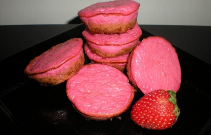Régime Dukan (recette minceur) : Cheesecake fraise #dukan https://www.proteinaute.com/recette-cheesecake-fraise-974.html