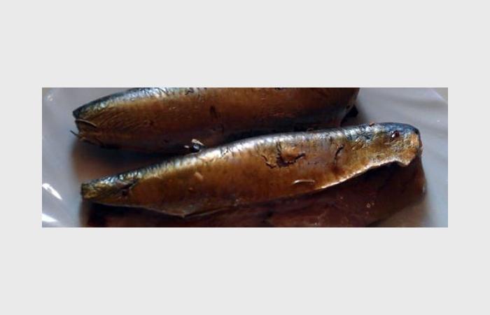 Régime Dukan (recette minceur) : Sardines fumées au thym et romarin #dukan https://www.proteinaute.com/recette-sardines-fumees-au-thym-et-romarin-9781.html