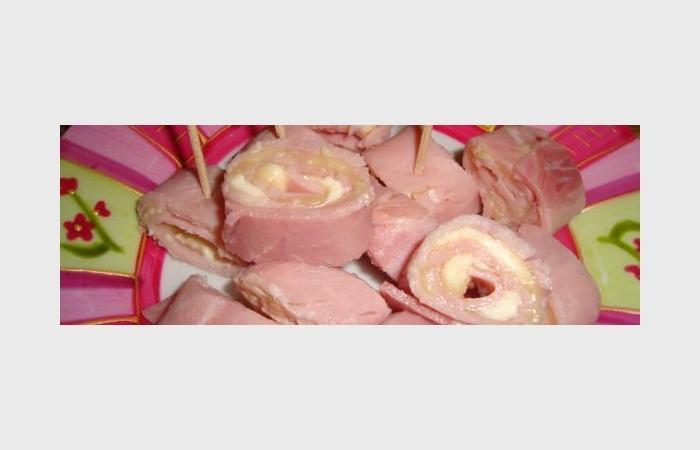 R�gime Dukan (recette minceur) : Roul�s ap�ro au st pierrelin #dukan https://www.proteinaute.com/recette-roules-apero-au-st-pierrelin-9886.html