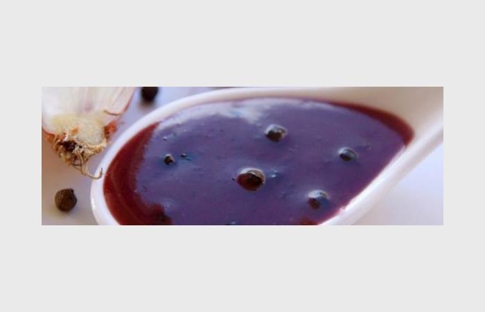 Rgime Dukan (recette minceur) : Sauce Grand Veneur (accompagnement de viandes et civets) #dukan https://www.proteinaute.com/recette-sauce-grand-veneur-accompagnement-de-viandes-et-civets-9905.html